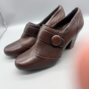 Clarks Bendables Brown Leather Heeled Shoes